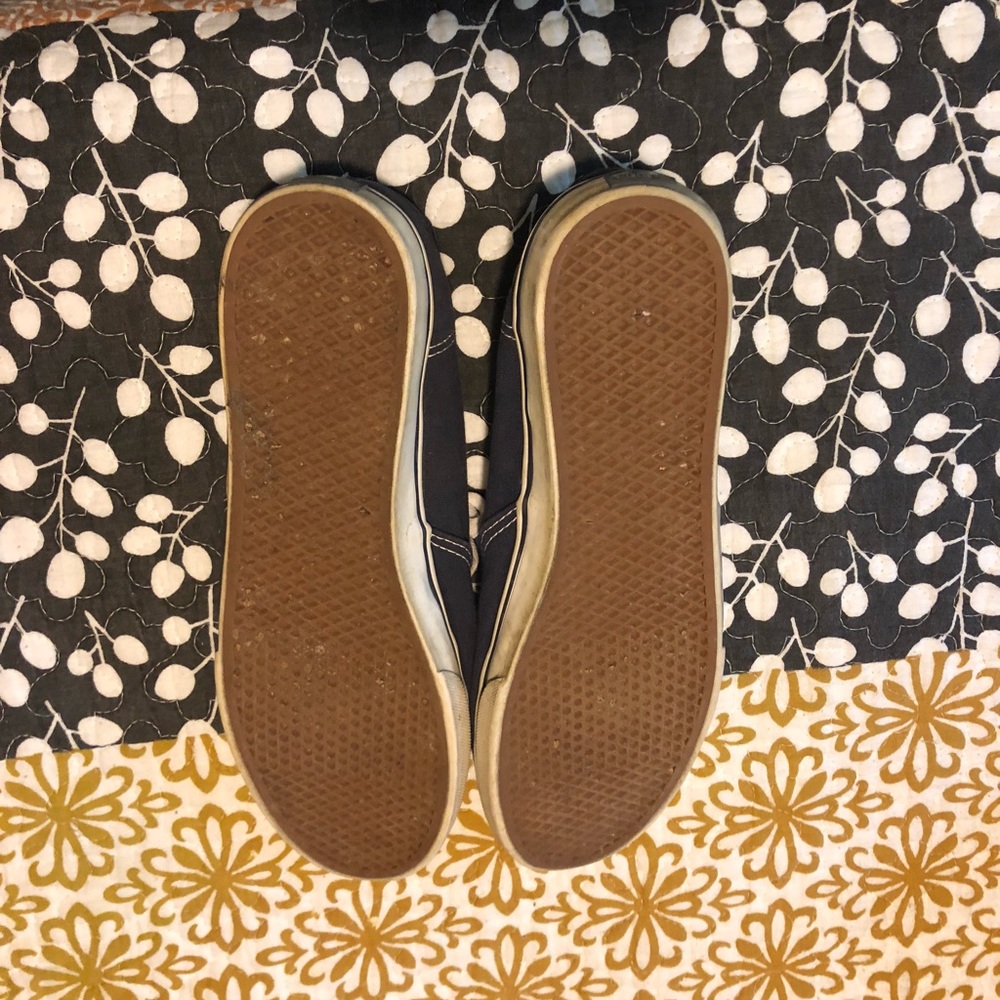 Vans - Picture 2 of 3